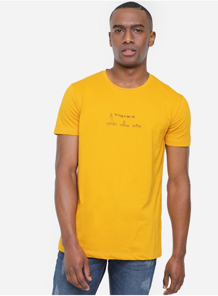 Camiseta Unicolor Con Ilustración Color Mostaza, Talla S